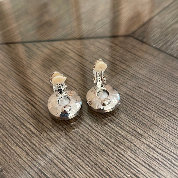 Vintage Topaz / Yellow Round Cut Glass Rhinestone Clip Earrings - Picture 7 of 14